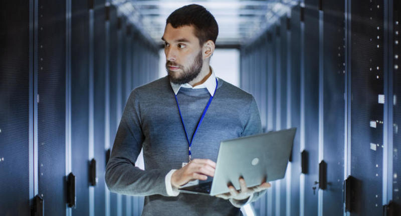 Какая зарплата программиста в США и ЕС